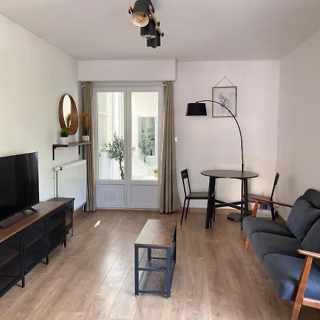 Apartment 60m² Proche Tram, Universites & Centre *