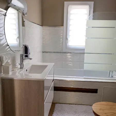 Apartment 60m² Proche Tram, Universites & Centre