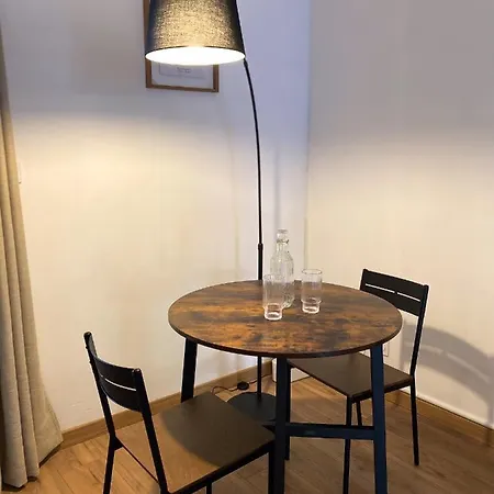60m² Proche Tram, Universites & Centre Apartment